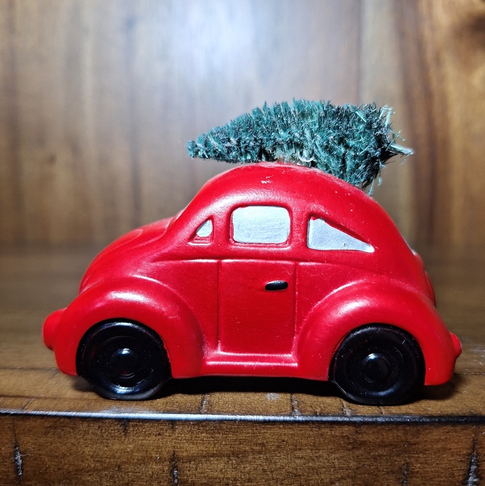 Dept 56 Red Volkswagen Bug Beetle Car With Tree On Top Ceramic Christmas Village